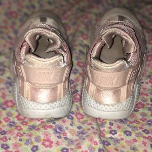 Nike Huarache pink